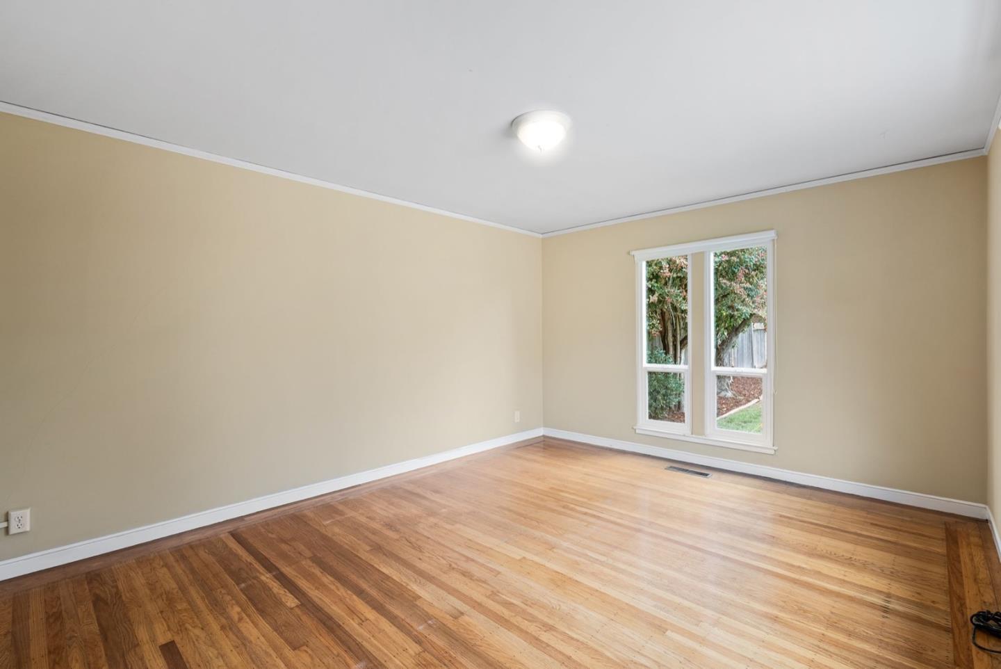 Detail Gallery Image 16 of 29 For 301 22nd Ave, San Mateo,  CA 94403 - 3 Beds | 2 Baths