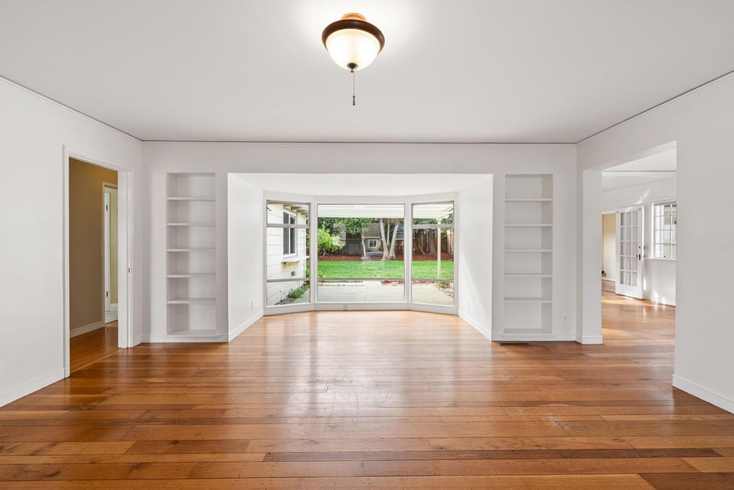 Detail Gallery Image 5 of 29 For 301 22nd Ave, San Mateo,  CA 94403 - 3 Beds | 2 Baths