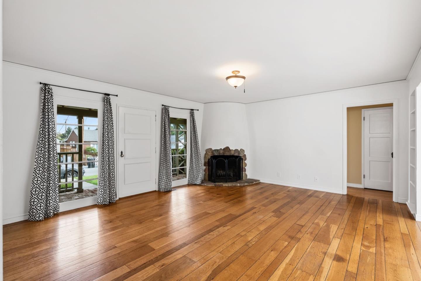 Detail Gallery Image 7 of 29 For 301 22nd Ave, San Mateo,  CA 94403 - 3 Beds | 2 Baths