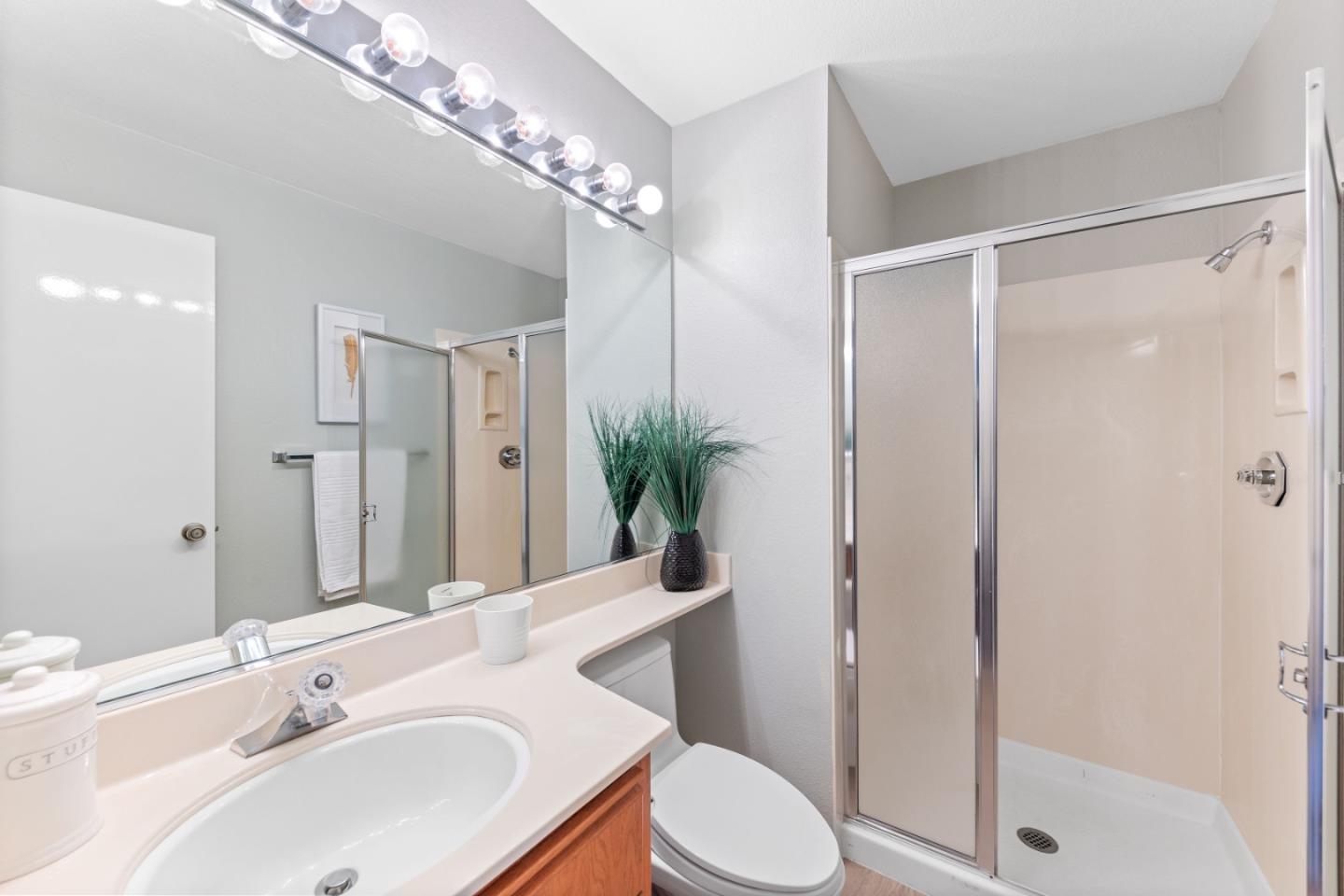 Detail Gallery Image 31 of 35 For 323 Green Ridge Dr #3,  Daly City,  CA 94014 - 3 Beds | 2/1 Baths