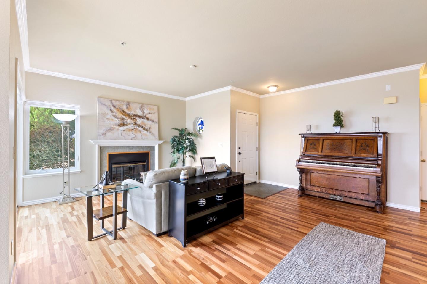 Detail Gallery Image 6 of 35 For 323 Green Ridge Dr #3,  Daly City,  CA 94014 - 3 Beds | 2/1 Baths