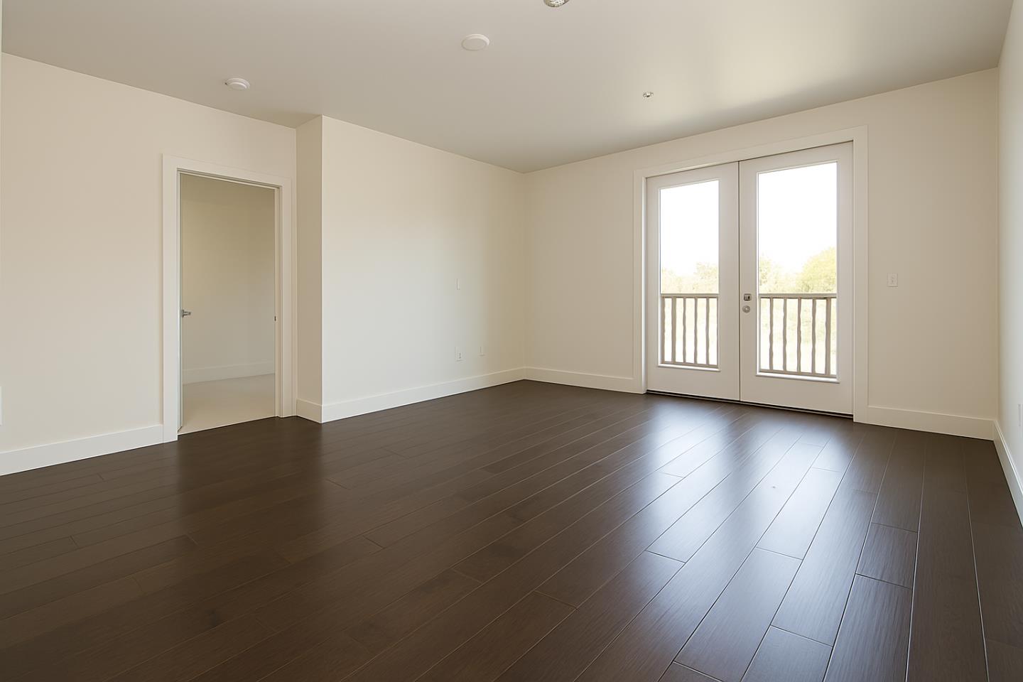 Detail Gallery Image 10 of 31 For 657 Walnut St #404,  San Carlos,  CA 94070 - 2 Beds | 2 Baths