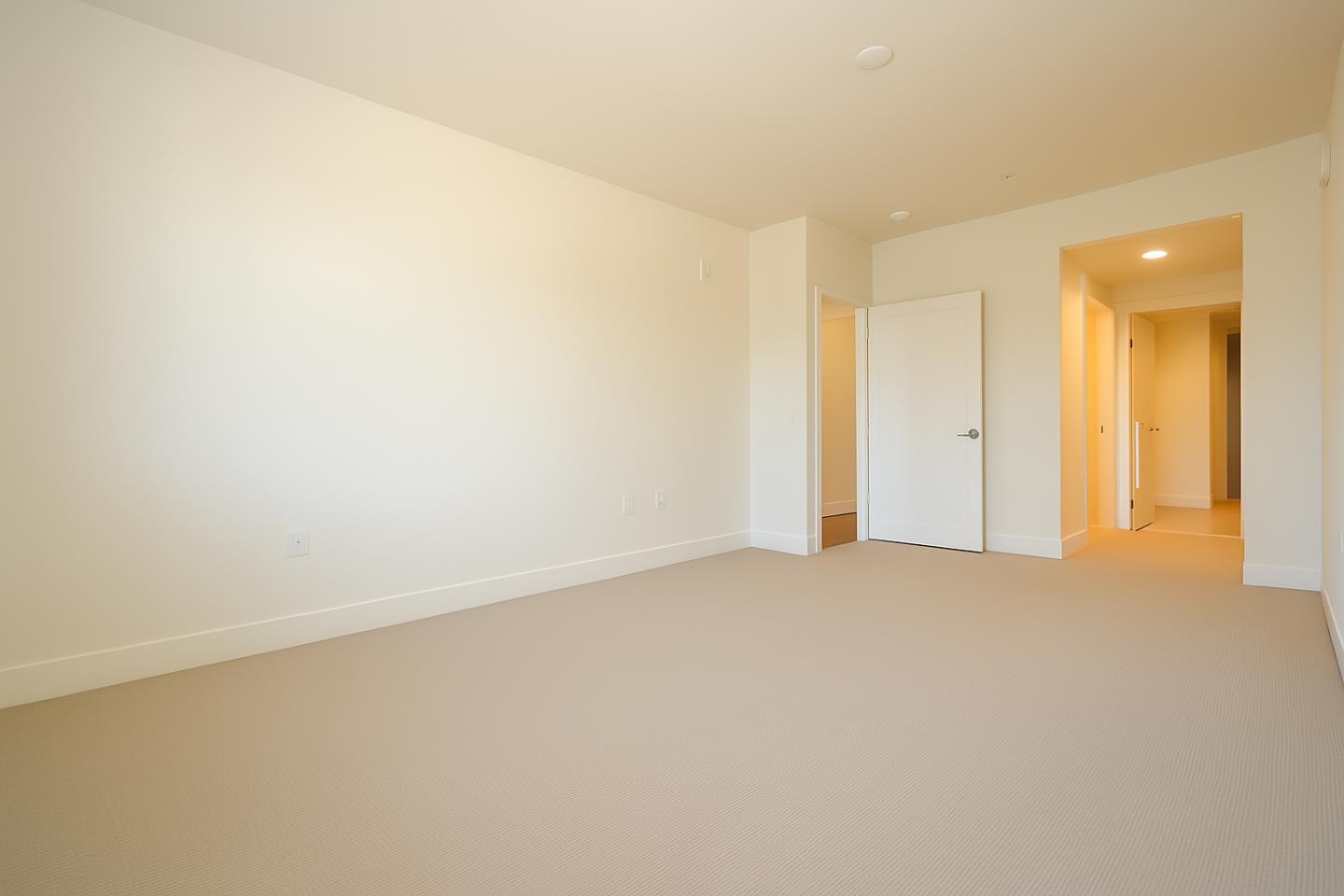 Detail Gallery Image 14 of 31 For 657 Walnut St #404,  San Carlos,  CA 94070 - 2 Beds | 2 Baths