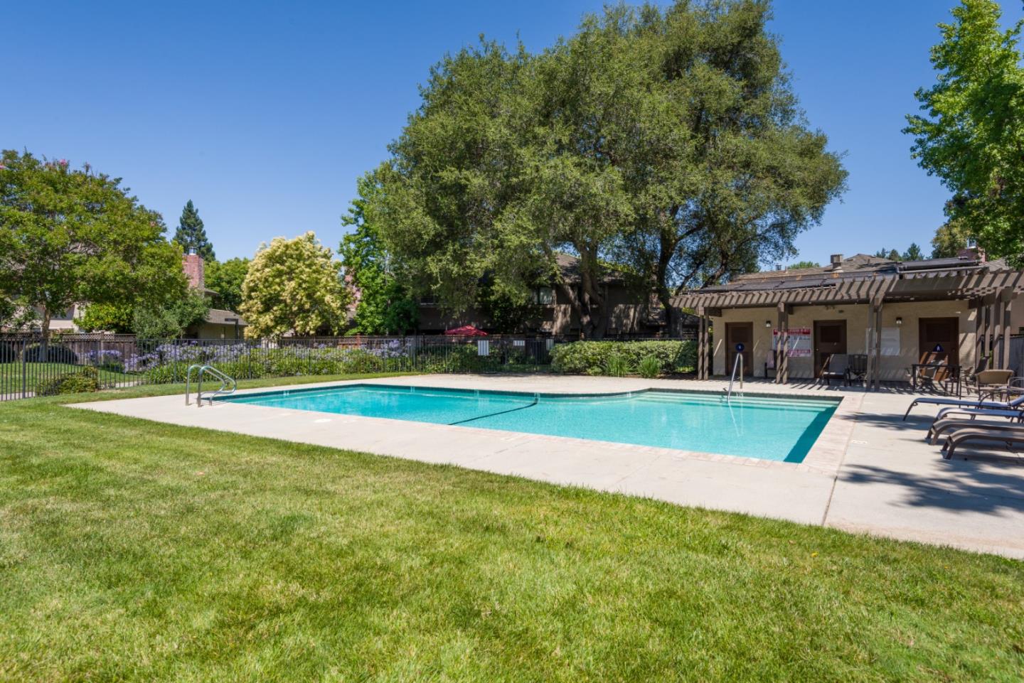 Detail Gallery Image 25 of 25 For 1216 Chantel Way, Redwood City,  CA 94061 - 3 Beds | 2/1 Baths