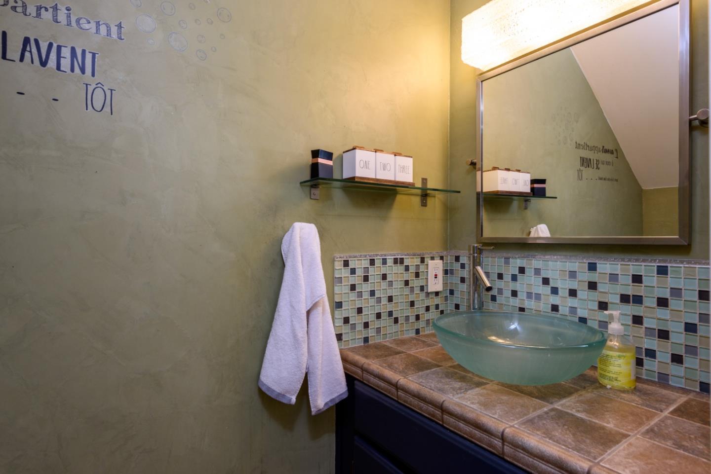 Detail Gallery Image 5 of 25 For 1216 Chantel Way, Redwood City,  CA 94061 - 3 Beds | 2/1 Baths