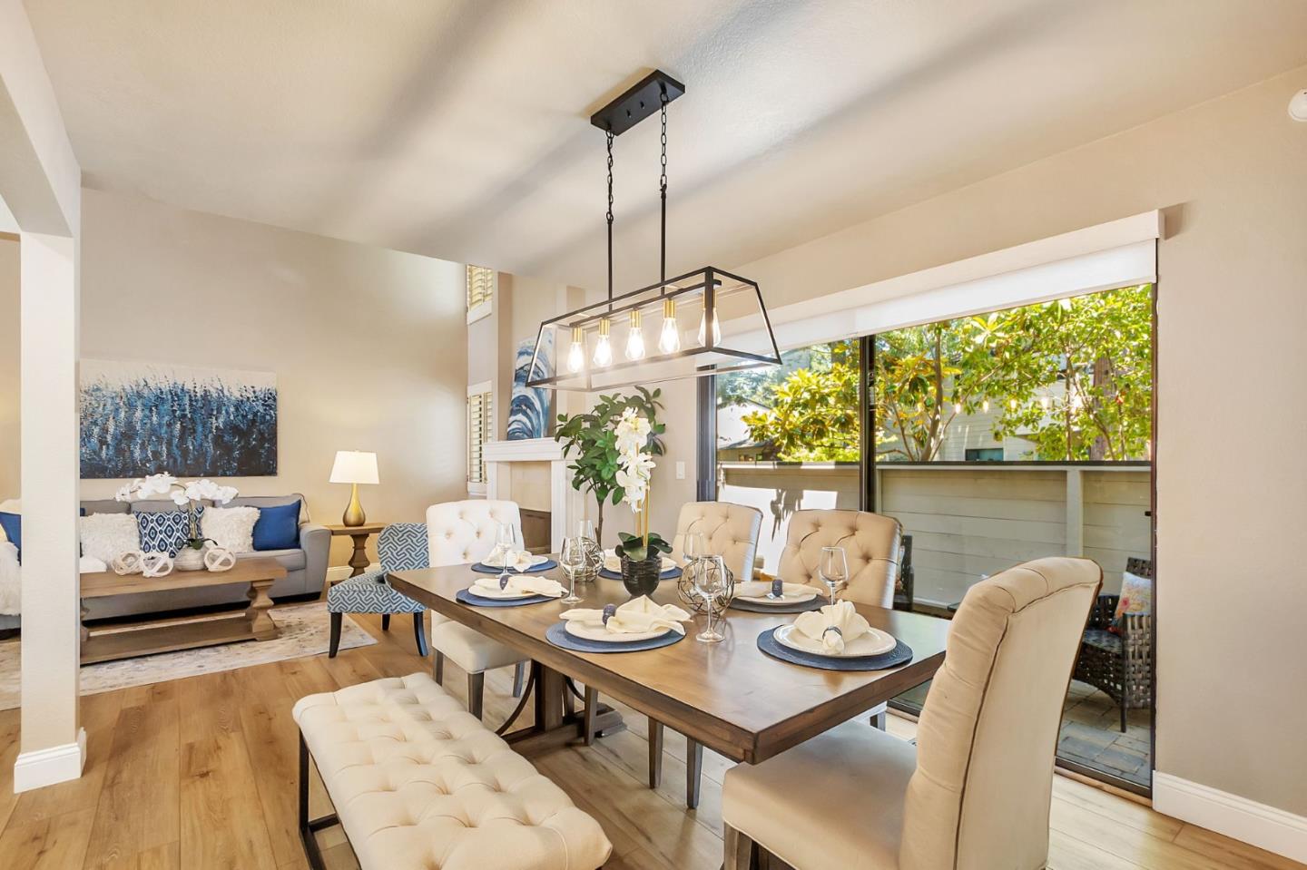 Detail Gallery Image 13 of 48 For 105 Strathmore Pl, Los Gatos,  CA 95032 - 3 Beds | 3 Baths