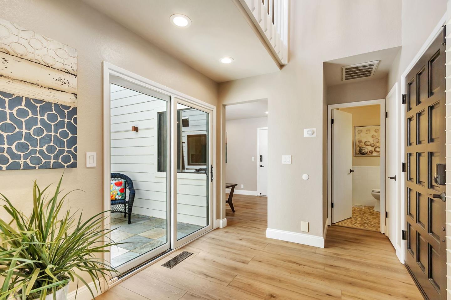 Detail Gallery Image 14 of 48 For 105 Strathmore Pl, Los Gatos,  CA 95032 - 3 Beds | 3 Baths