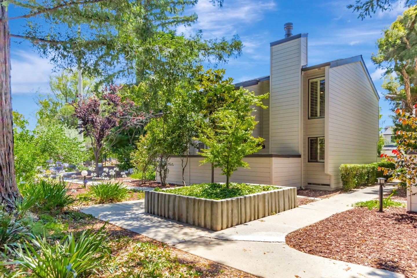 Detail Gallery Image 31 of 48 For 105 Strathmore Pl, Los Gatos,  CA 95032 - 3 Beds | 3 Baths