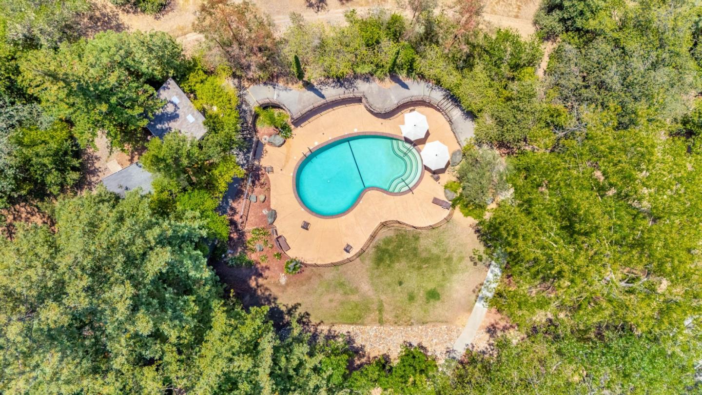 Detail Gallery Image 35 of 48 For 105 Strathmore Pl, Los Gatos,  CA 95032 - 3 Beds | 3 Baths