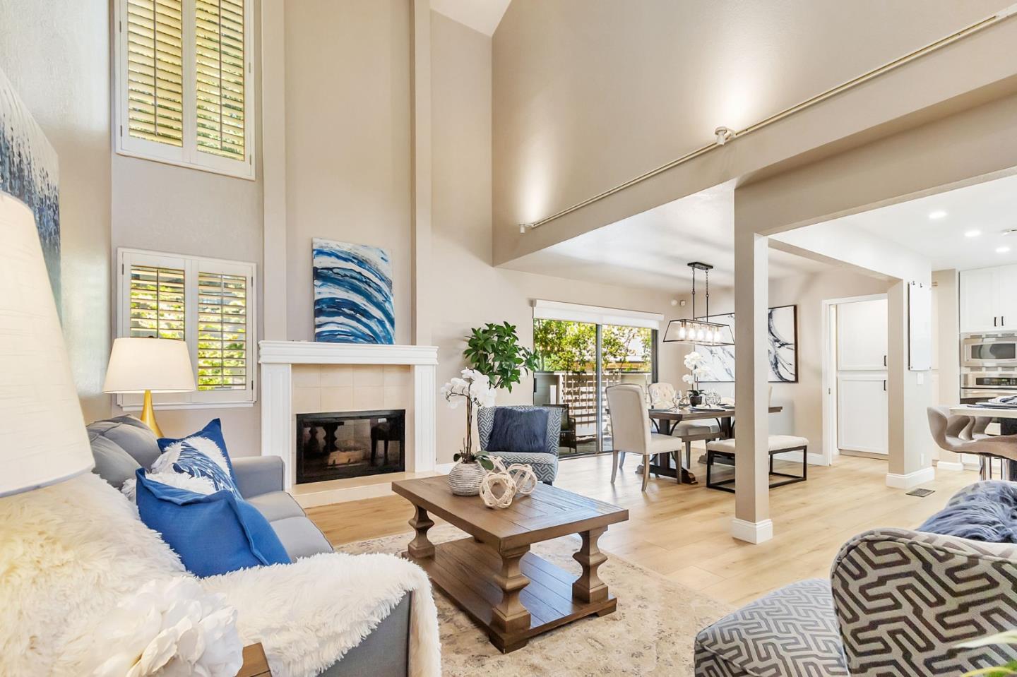Detail Gallery Image 8 of 48 For 105 Strathmore Pl, Los Gatos,  CA 95032 - 3 Beds | 3 Baths