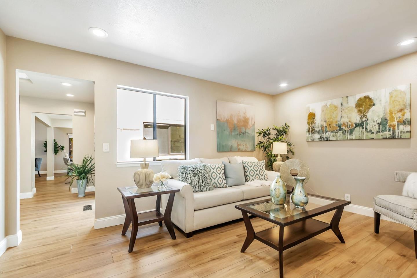 Detail Gallery Image 9 of 48 For 105 Strathmore Pl, Los Gatos,  CA 95032 - 3 Beds | 3 Baths
