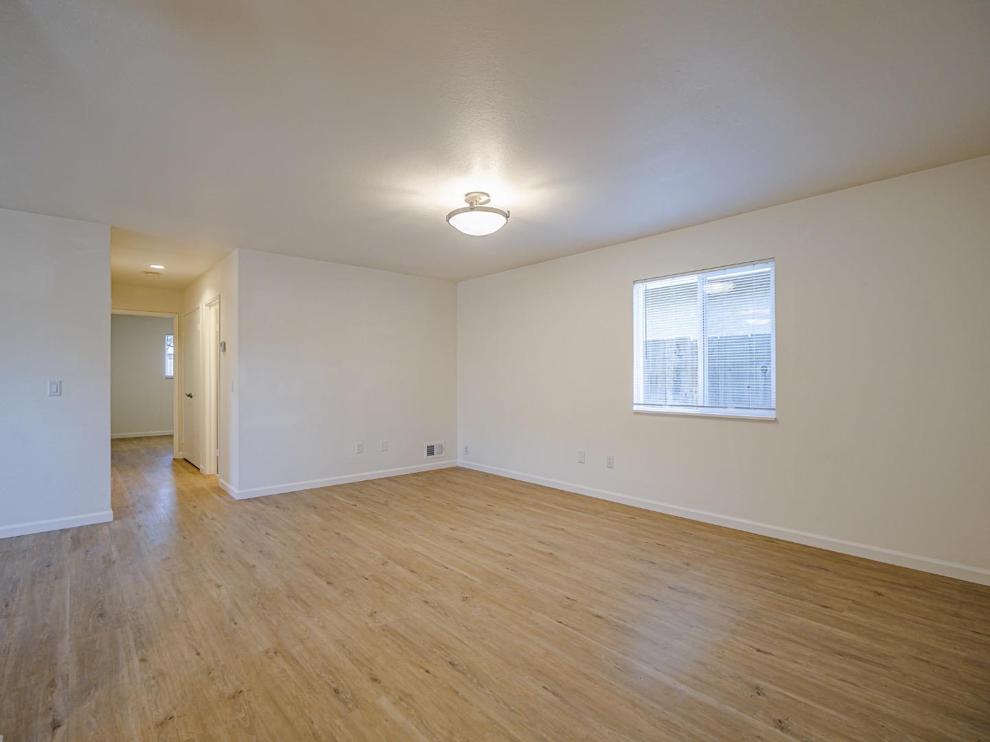 Detail Gallery Image 12 of 38 For 466 Cloudview Dr, Watsonville,  CA 95076 - 2 Beds | 1/1 Baths