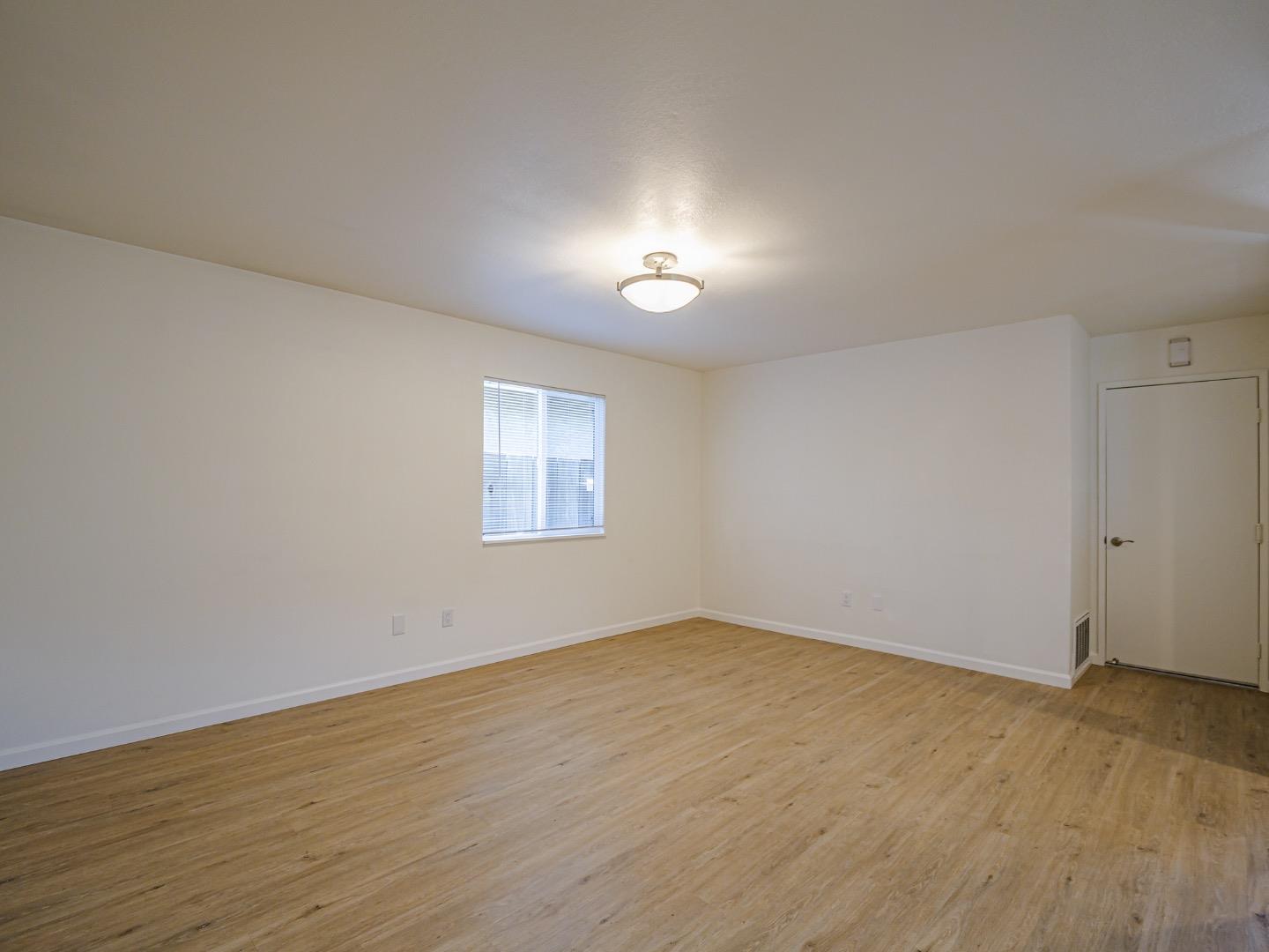 Detail Gallery Image 13 of 38 For 466 Cloudview Dr, Watsonville,  CA 95076 - 2 Beds | 1/1 Baths