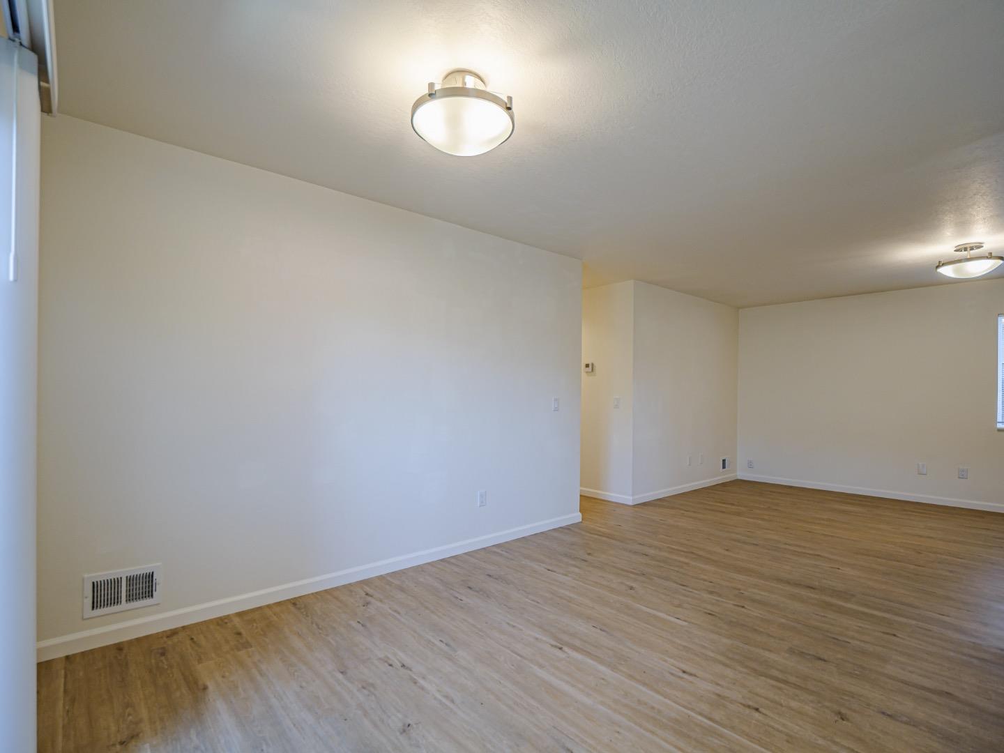 Detail Gallery Image 16 of 38 For 466 Cloudview Dr, Watsonville,  CA 95076 - 2 Beds | 1/1 Baths