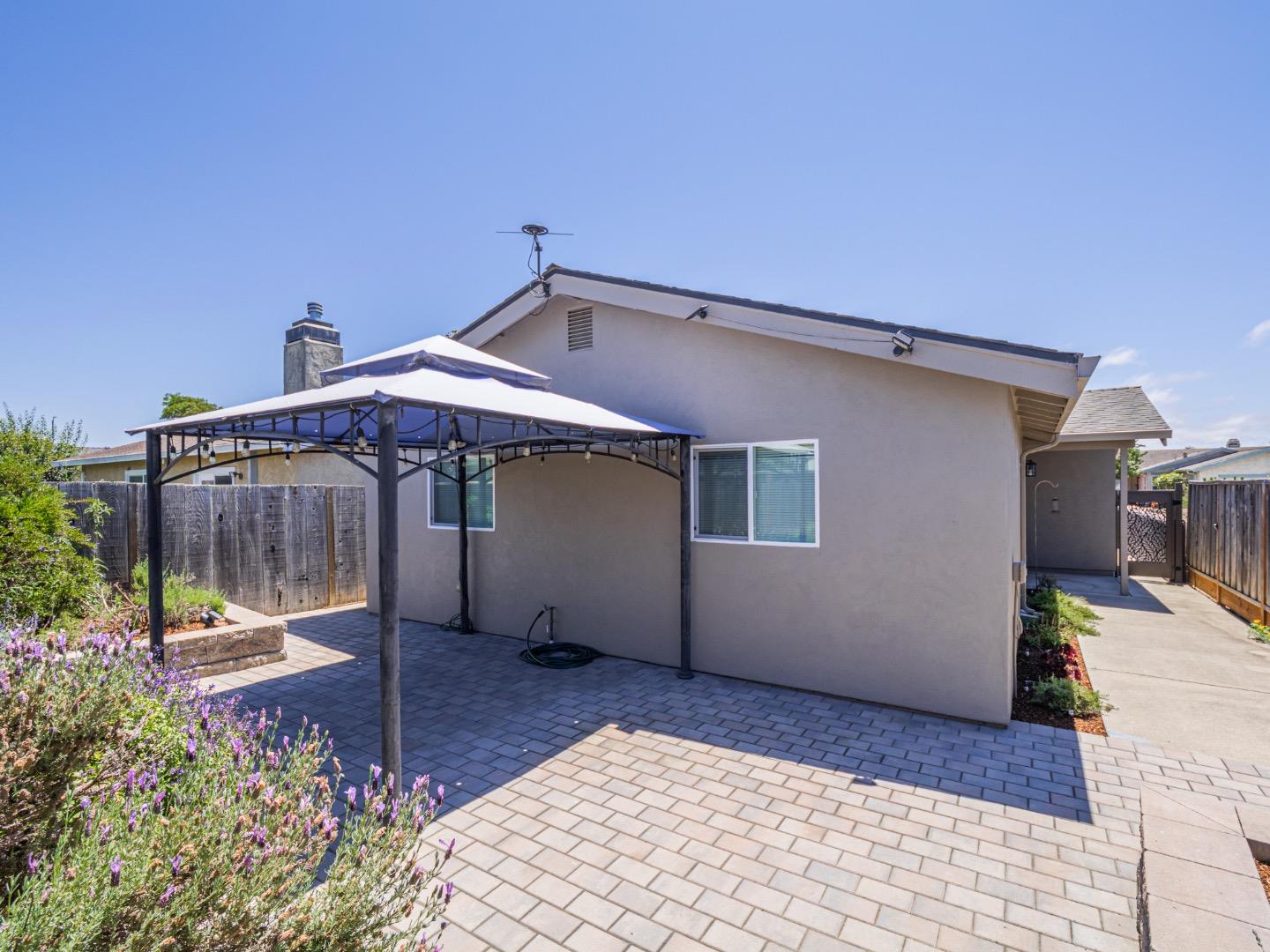 Detail Gallery Image 36 of 38 For 466 Cloudview Dr, Watsonville,  CA 95076 - 2 Beds | 1/1 Baths