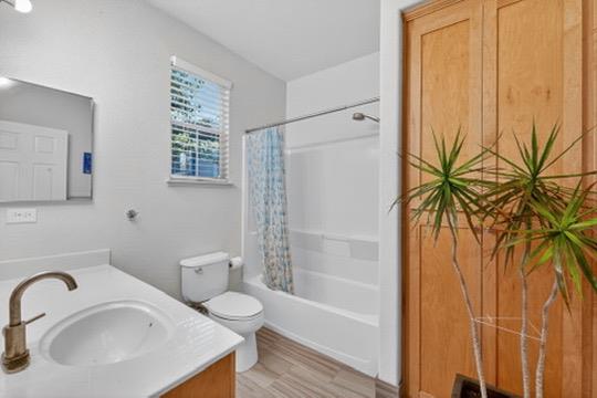 Detail Gallery Image 21 of 31 For 7902 Kipling Cir, Gilroy,  CA 95020 - 3 Beds | 2/1 Baths