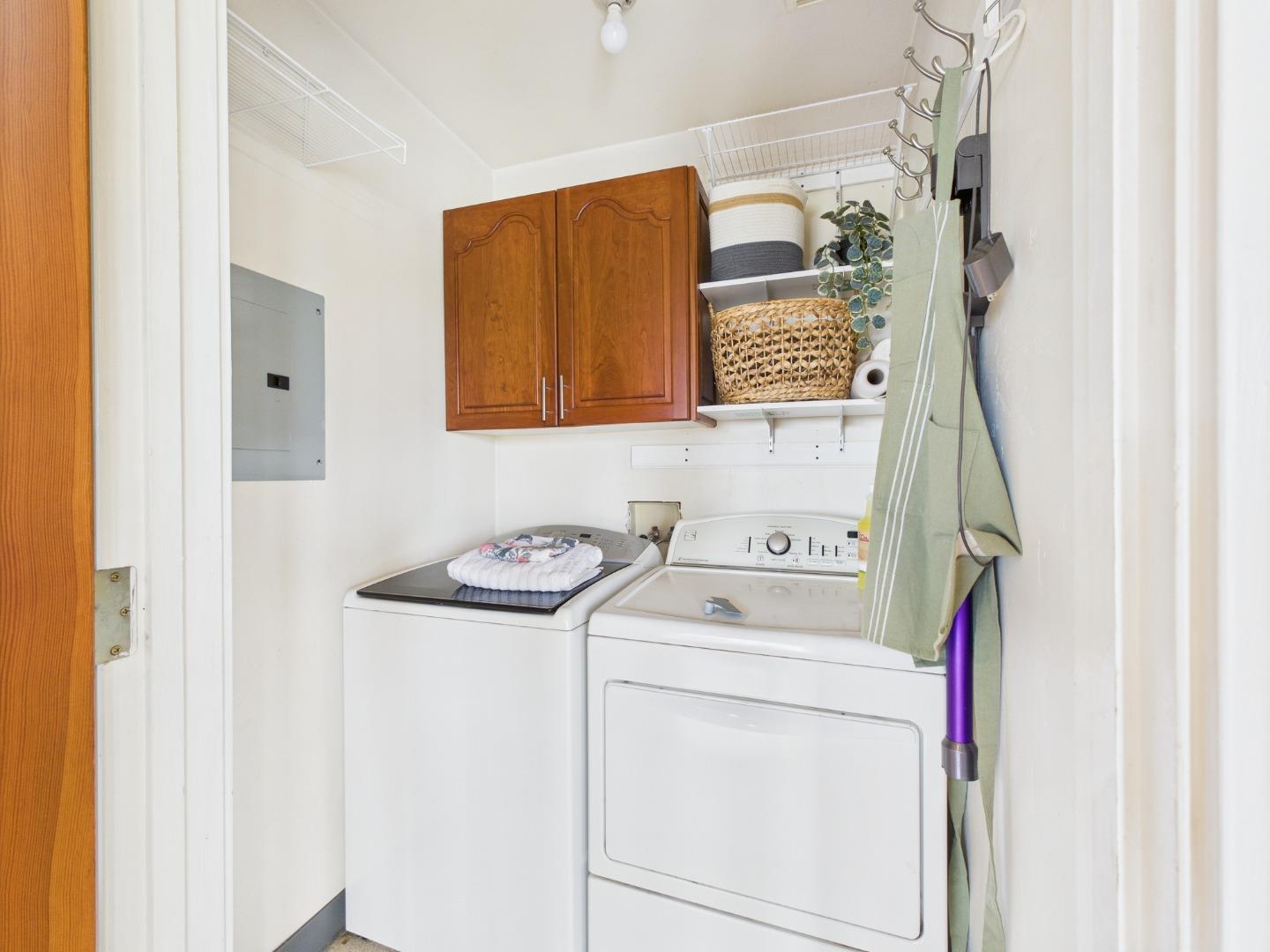 Detail Gallery Image 15 of 20 For 214 Soledad Pl, Monterey,  CA 93940 - 2 Beds | 2 Baths