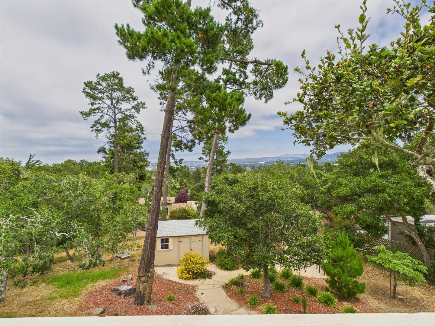 Detail Gallery Image 16 of 20 For 214 Soledad Pl, Monterey,  CA 93940 - 2 Beds | 2 Baths