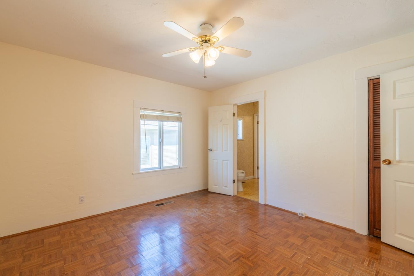 Detail Gallery Image 15 of 30 For 1261 Third St, Monterey,  CA 93940 - 3 Beds | 2 Baths