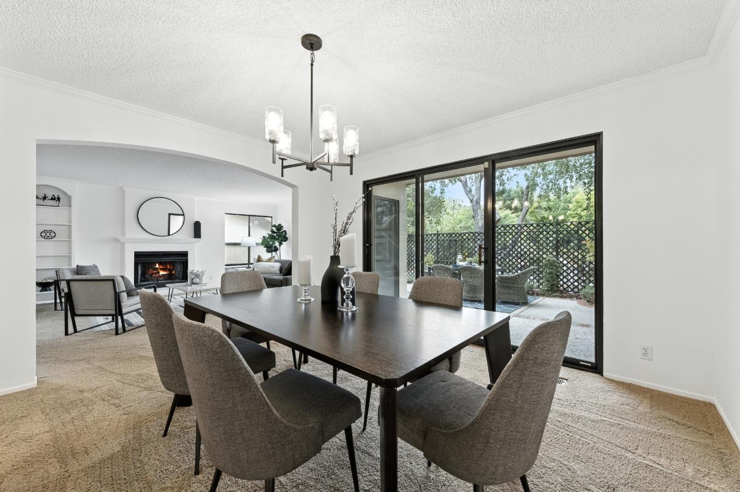 Detail Gallery Image 14 of 54 For 1102 Royal Ln, San Carlos,  CA 94070 - 4 Beds | 2/1 Baths
