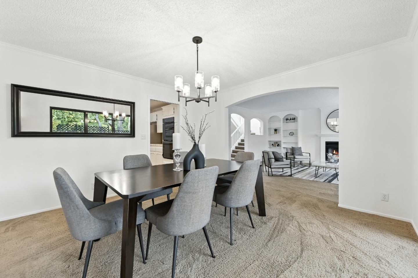Detail Gallery Image 15 of 54 For 1102 Royal Ln, San Carlos,  CA 94070 - 4 Beds | 2/1 Baths