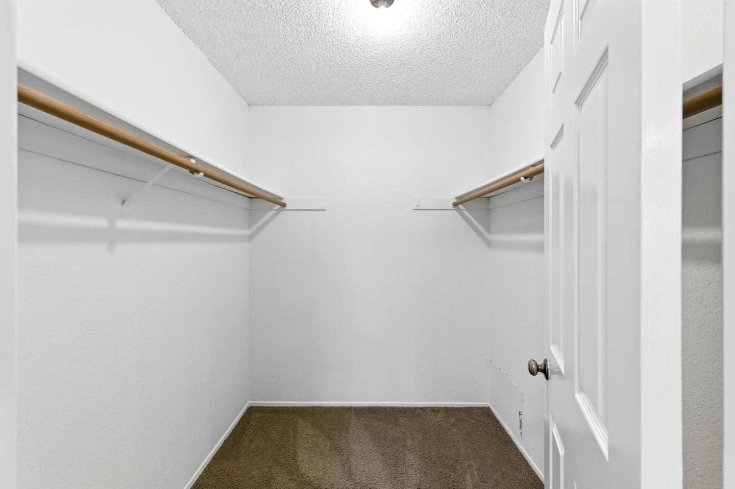 Detail Gallery Image 29 of 54 For 1102 Royal Ln, San Carlos,  CA 94070 - 4 Beds | 2/1 Baths
