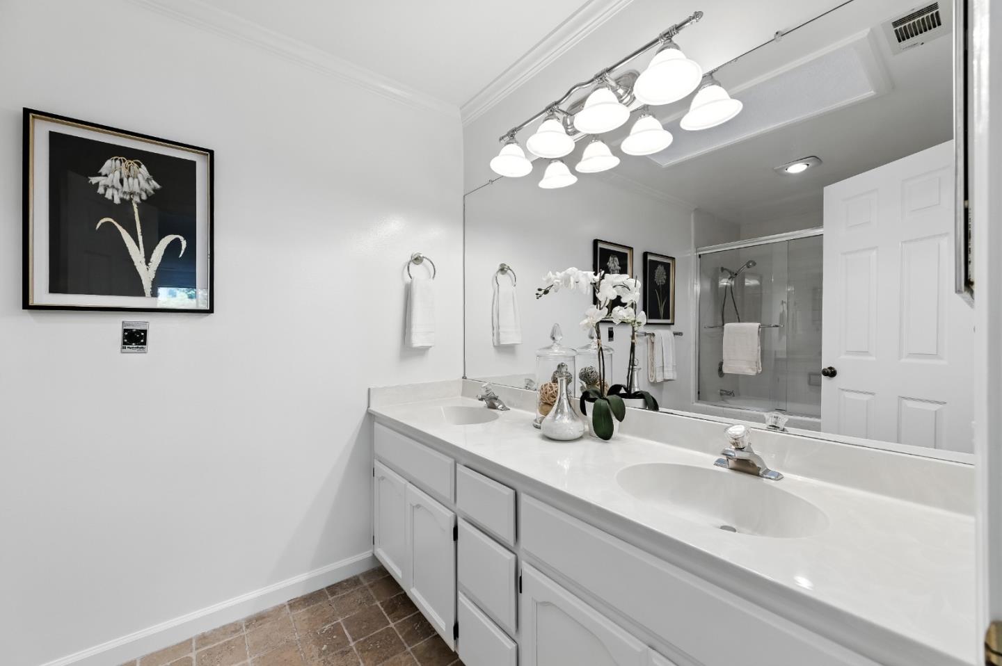 Detail Gallery Image 30 of 54 For 1102 Royal Ln, San Carlos,  CA 94070 - 4 Beds | 2/1 Baths