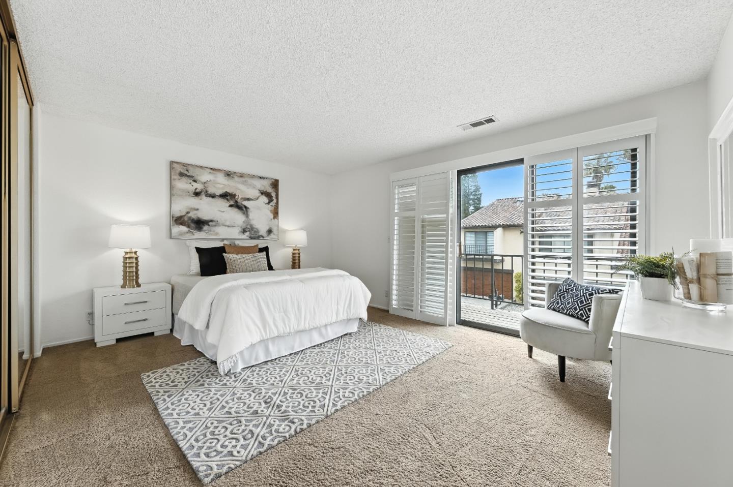 Detail Gallery Image 36 of 54 For 1102 Royal Ln, San Carlos,  CA 94070 - 4 Beds | 2/1 Baths