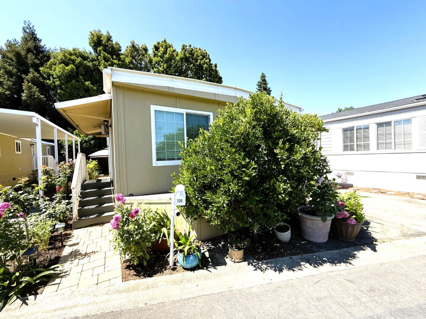 Detail Gallery Image 3 of 23 For 191 E El Camino Real #138,  Mountain View,  CA 94040 - 2 Beds | 2 Baths