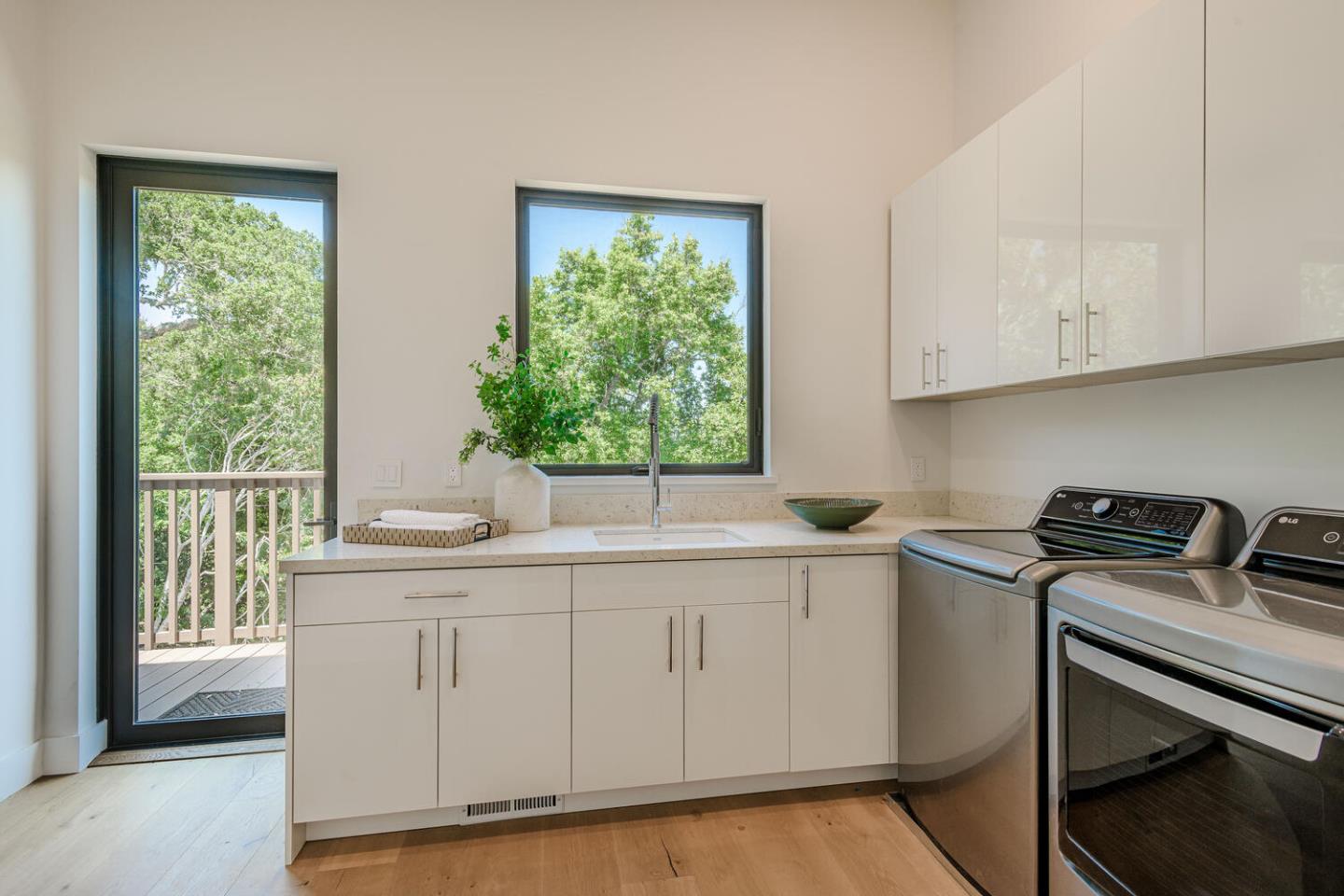 Detail Gallery Image 19 of 28 For 45 Calaveras Ct, Hillsborough,  CA 94010 - 8 Beds | 7 Baths