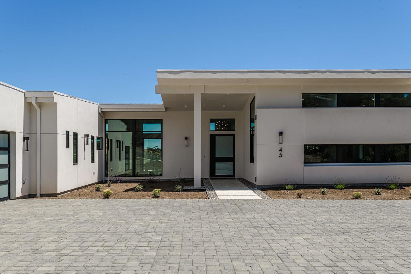 Detail Gallery Image 2 of 28 For 45 Calaveras Ct, Hillsborough,  CA 94010 - 8 Beds | 7 Baths