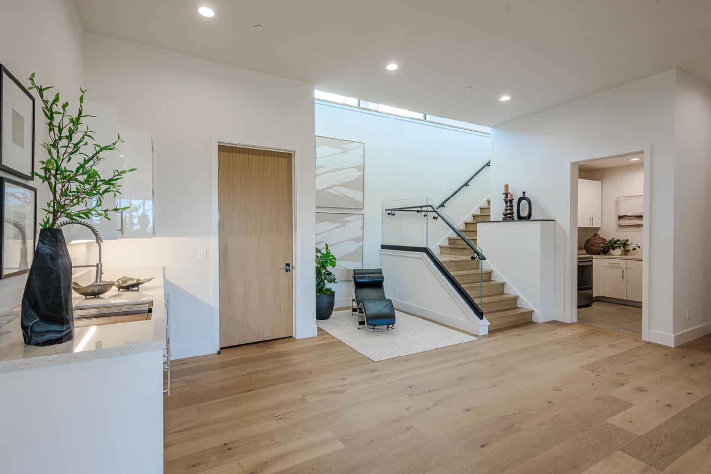 Detail Gallery Image 21 of 28 For 45 Calaveras Ct, Hillsborough,  CA 94010 - 8 Beds | 7 Baths