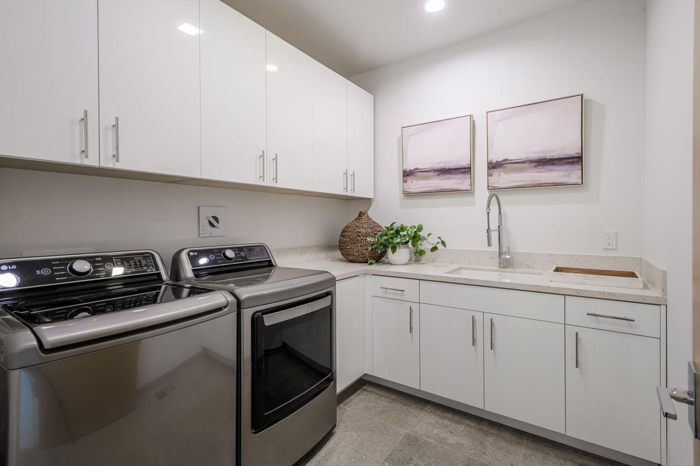 Detail Gallery Image 25 of 28 For 45 Calaveras Ct, Hillsborough,  CA 94010 - 8 Beds | 7 Baths