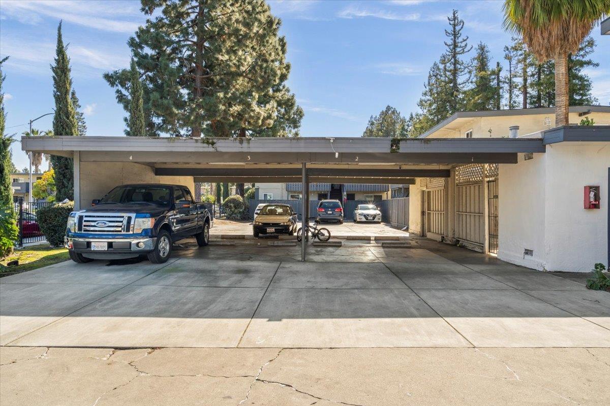 Detail Gallery Image 4 of 11 For 935 Ravenscourt Ave, Campbell,  CA 95008 - – Beds | – Baths