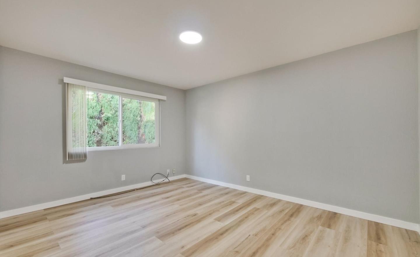 Detail Gallery Image 9 of 11 For 935 Ravenscourt Ave, Campbell,  CA 95008 - – Beds | – Baths