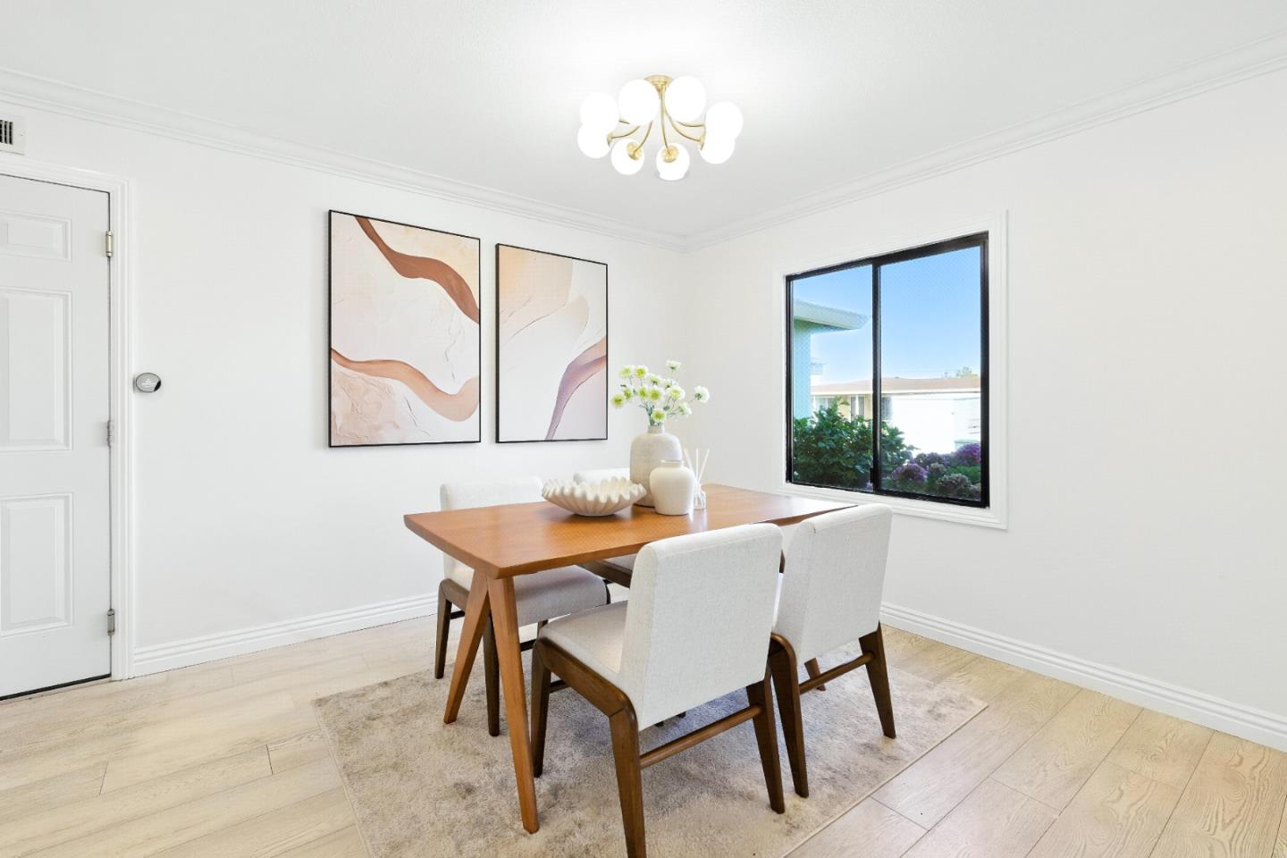 Detail Gallery Image 10 of 69 For 110 Manzanita Ave, South San Francisco,  CA 94080 - 4 Beds | 2/1 Baths