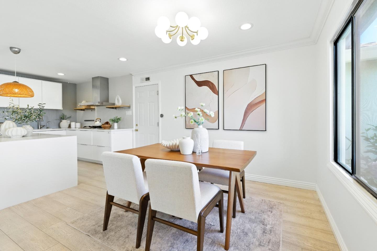 Detail Gallery Image 12 of 69 For 110 Manzanita Ave, South San Francisco,  CA 94080 - 4 Beds | 2/1 Baths