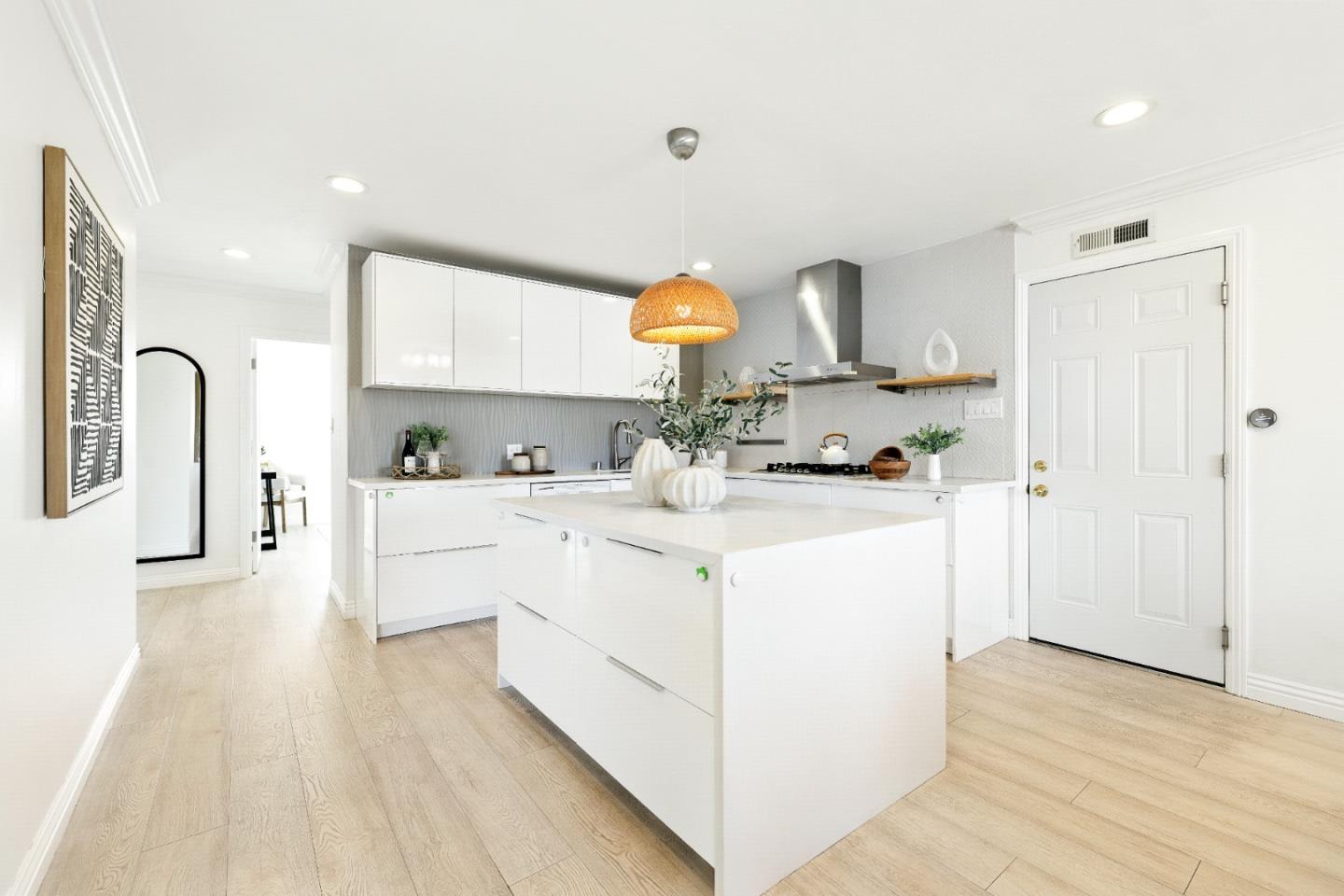 Detail Gallery Image 19 of 69 For 110 Manzanita Ave, South San Francisco,  CA 94080 - 4 Beds | 2/1 Baths