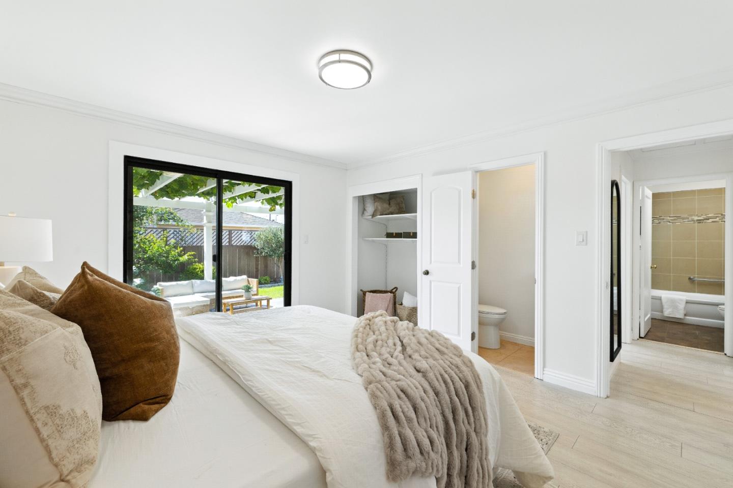 Detail Gallery Image 40 of 69 For 110 Manzanita Ave, South San Francisco,  CA 94080 - 4 Beds | 2/1 Baths