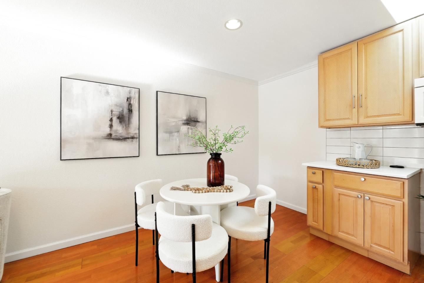 Detail Gallery Image 47 of 69 For 110 Manzanita Ave, South San Francisco,  CA 94080 - 4 Beds | 2/1 Baths