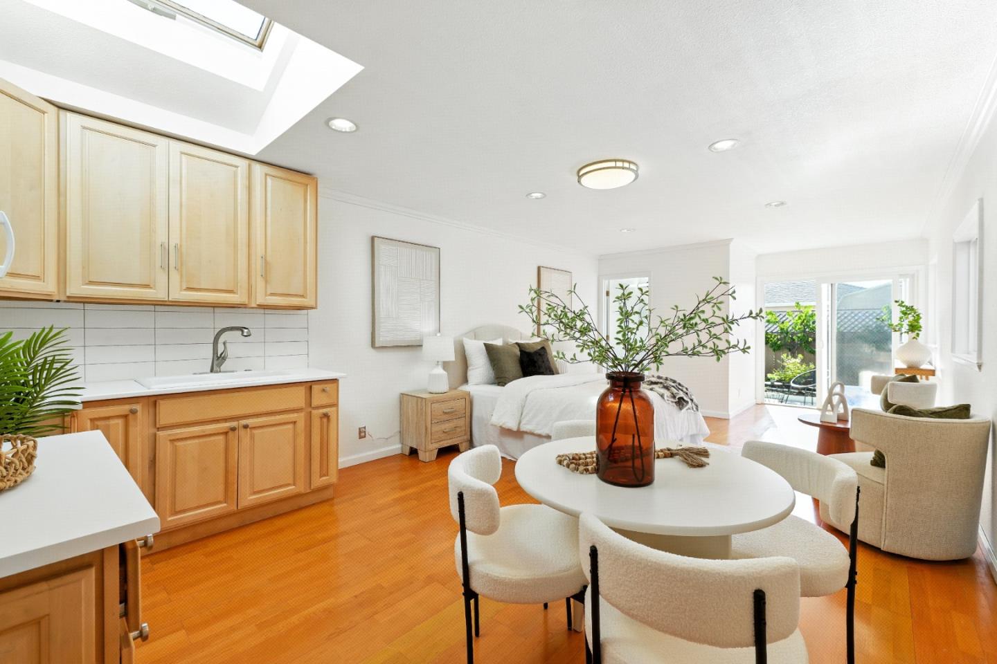 Detail Gallery Image 49 of 69 For 110 Manzanita Ave, South San Francisco,  CA 94080 - 4 Beds | 2/1 Baths