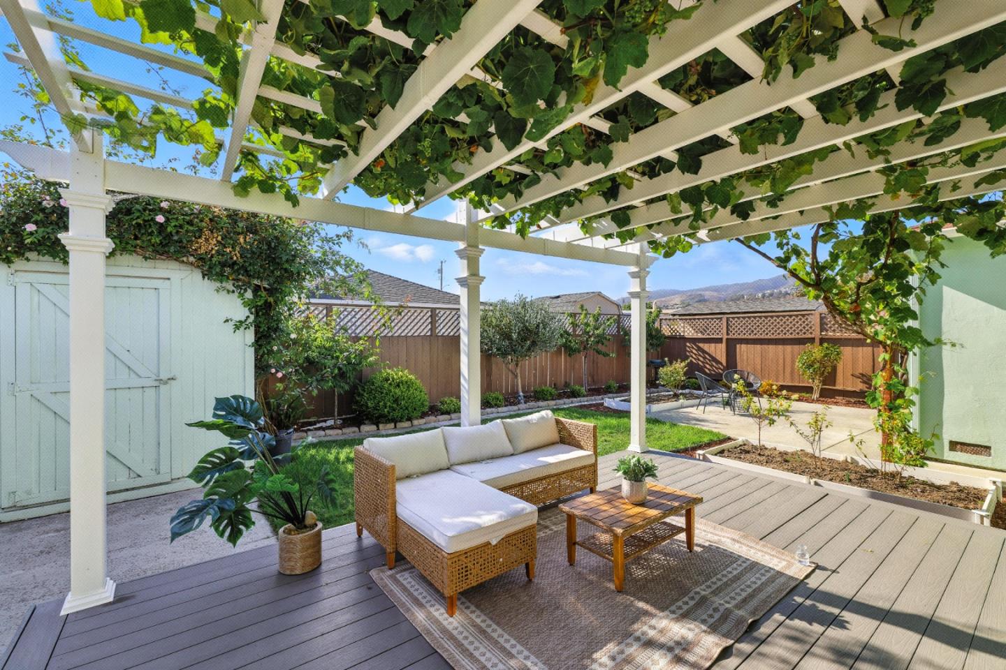 Detail Gallery Image 59 of 69 For 110 Manzanita Ave, South San Francisco,  CA 94080 - 4 Beds | 2/1 Baths