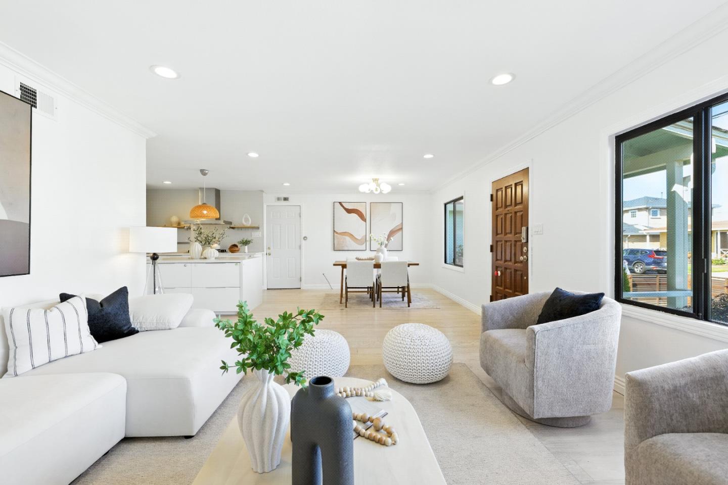 Detail Gallery Image 8 of 69 For 110 Manzanita Ave, South San Francisco,  CA 94080 - 4 Beds | 2/1 Baths