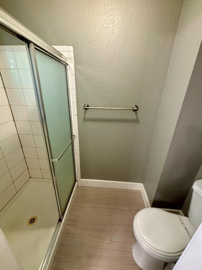 Detail Gallery Image 14 of 25 For 7592 Deltawind Dr, Sacramento,  CA 95831 - 3 Beds | 2/1 Baths