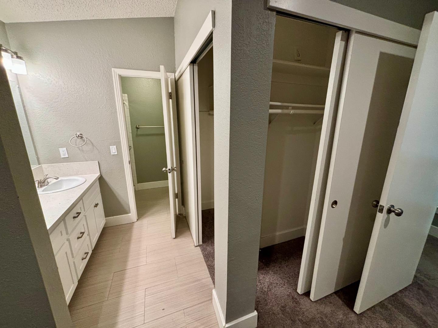 Detail Gallery Image 15 of 25 For 7592 Deltawind Dr, Sacramento,  CA 95831 - 3 Beds | 2/1 Baths