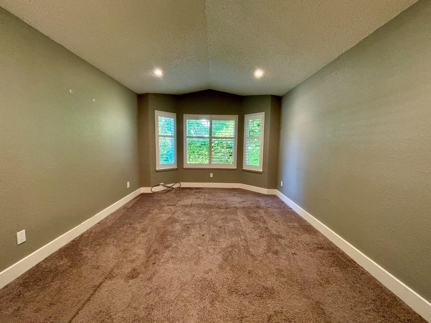 Detail Gallery Image 16 of 25 For 7592 Deltawind Dr, Sacramento,  CA 95831 - 3 Beds | 2/1 Baths