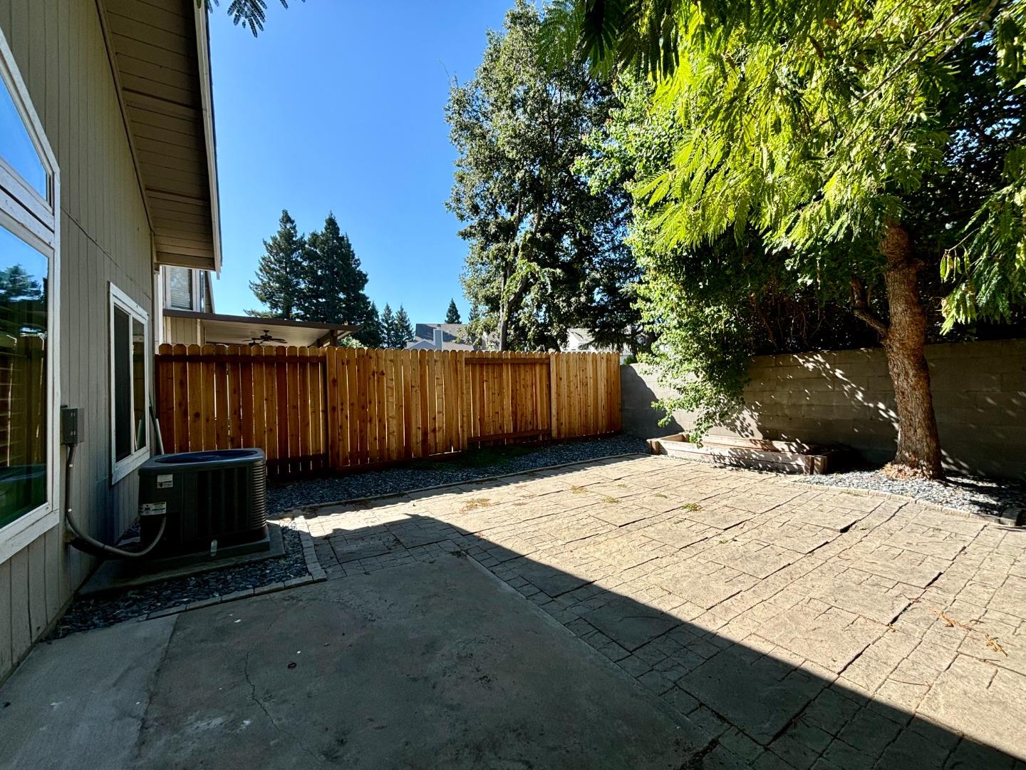 Detail Gallery Image 23 of 25 For 7592 Deltawind Dr, Sacramento,  CA 95831 - 3 Beds | 2/1 Baths