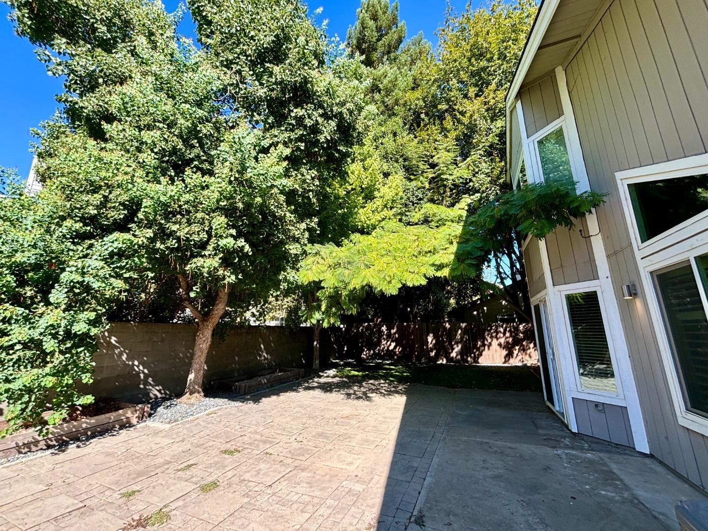 Detail Gallery Image 24 of 25 For 7592 Deltawind Dr, Sacramento,  CA 95831 - 3 Beds | 2/1 Baths