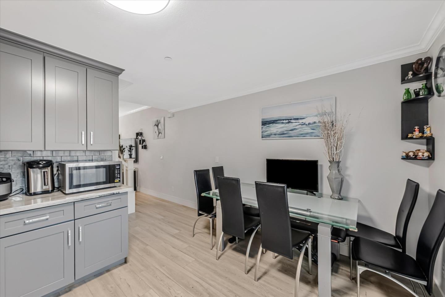 Detail Gallery Image 15 of 31 For 749 Bonita Pl, San Jose,  CA 95116 - 2 Beds | 2 Baths