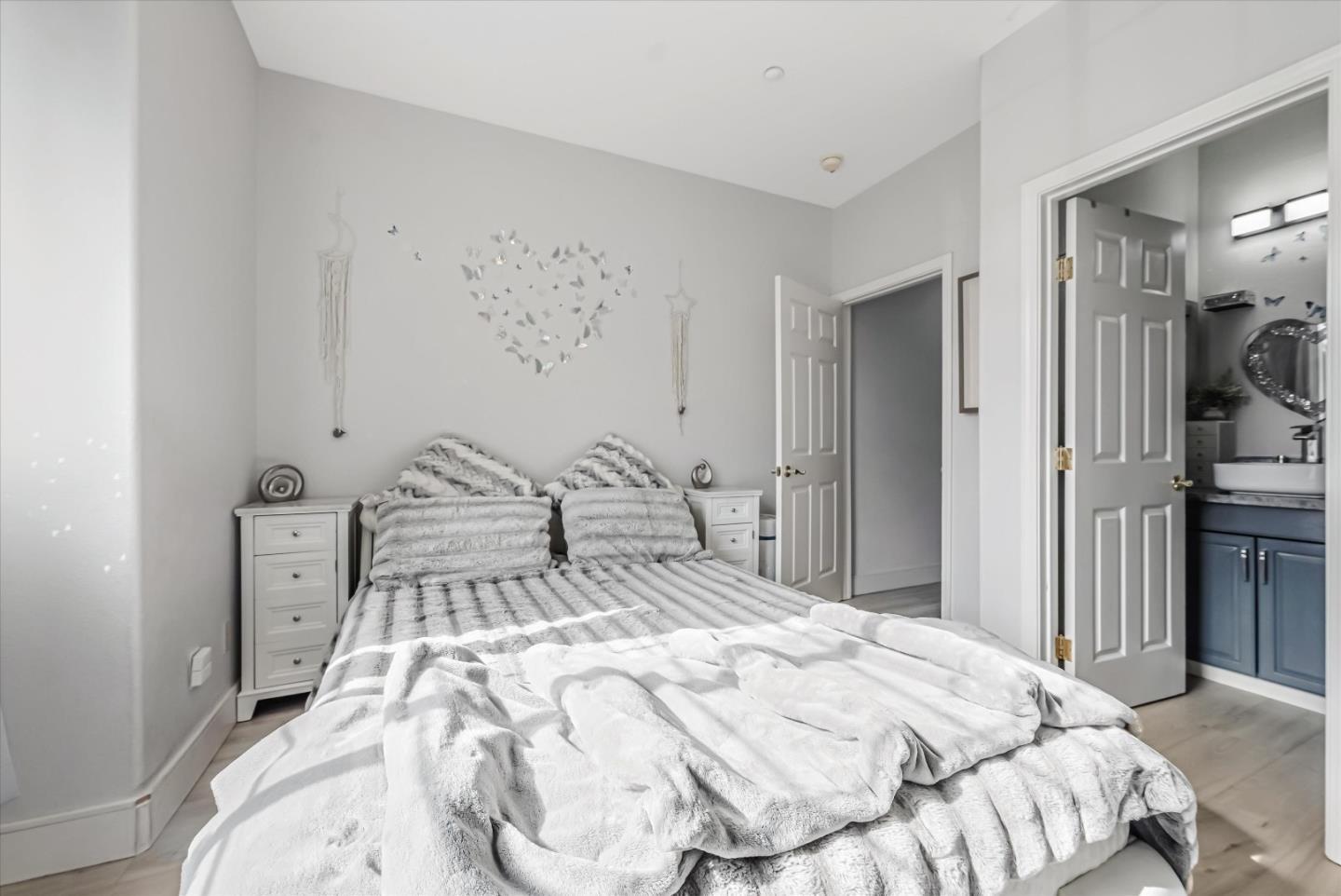 Detail Gallery Image 21 of 31 For 749 Bonita Pl, San Jose,  CA 95116 - 2 Beds | 2 Baths